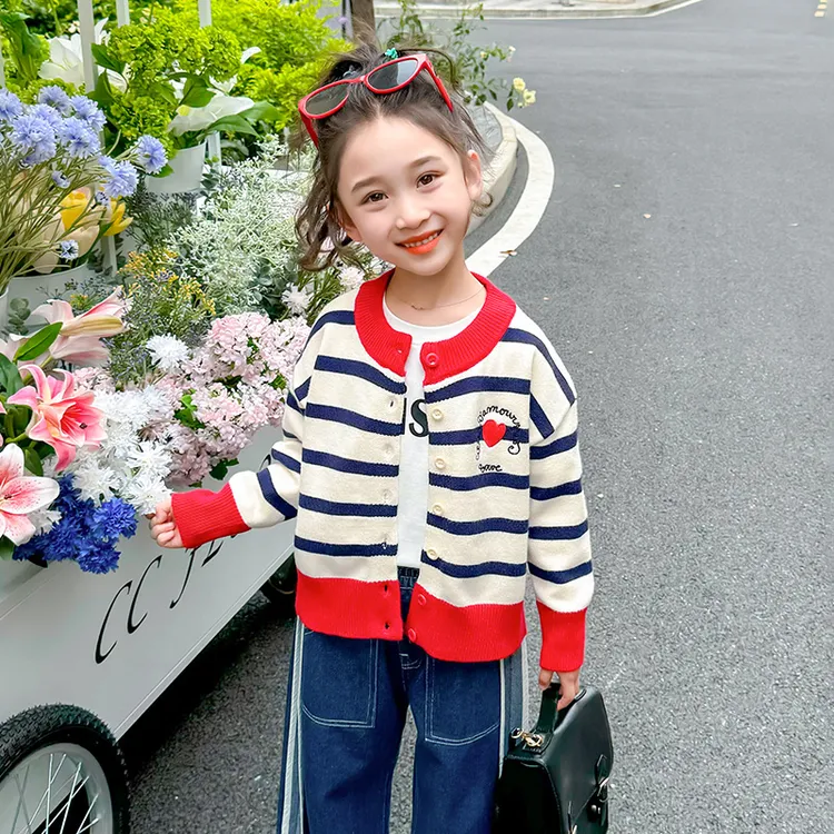 女童秋装毛衣开衫女孩秋款韩版时髦外套儿童秋季2024新款时尚上衣