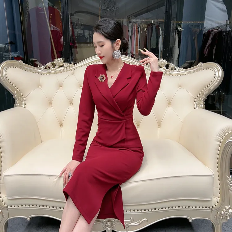 牟之恋{秋冬新款}2025爆款高端气质喜婆婆喜妈妈婚宴装红色93309