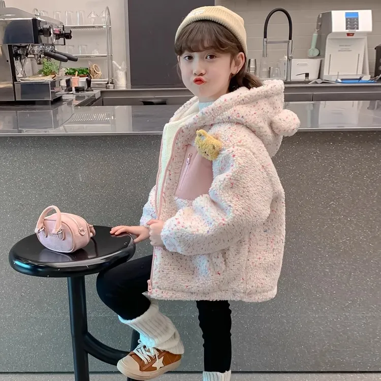 女童秋冬装外套2025新款儿童洋气女孩冬季加绒加厚彩点小熊毛毛衣