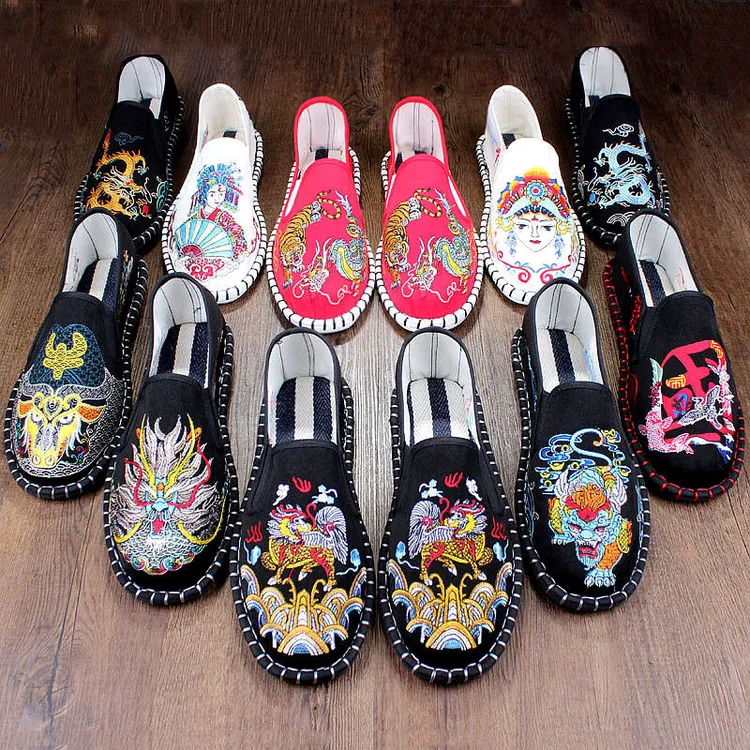 老北京布鞋男款夏季高档刺绣中国风绣花手工脸谱防滑开车工作鞋男