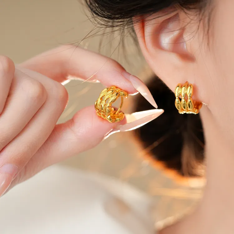 铜合金耳饰 多层圆形镂空纹路耳扣轻奢高级感独特耳环秋冬耳饰女