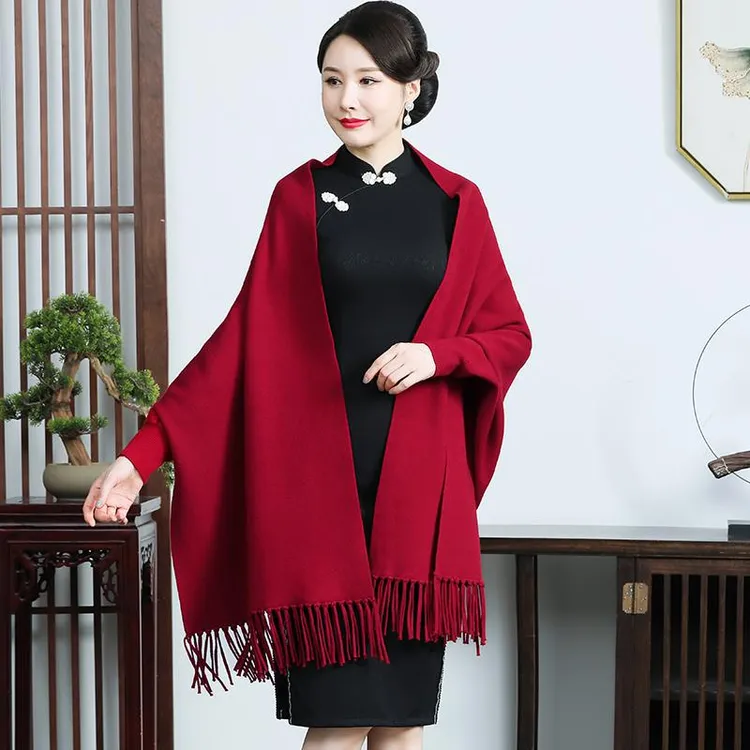 羊绒纯色披肩女喜婆婆妈妈配旗袍外搭斗篷婚宴礼服带袖秋冬外披