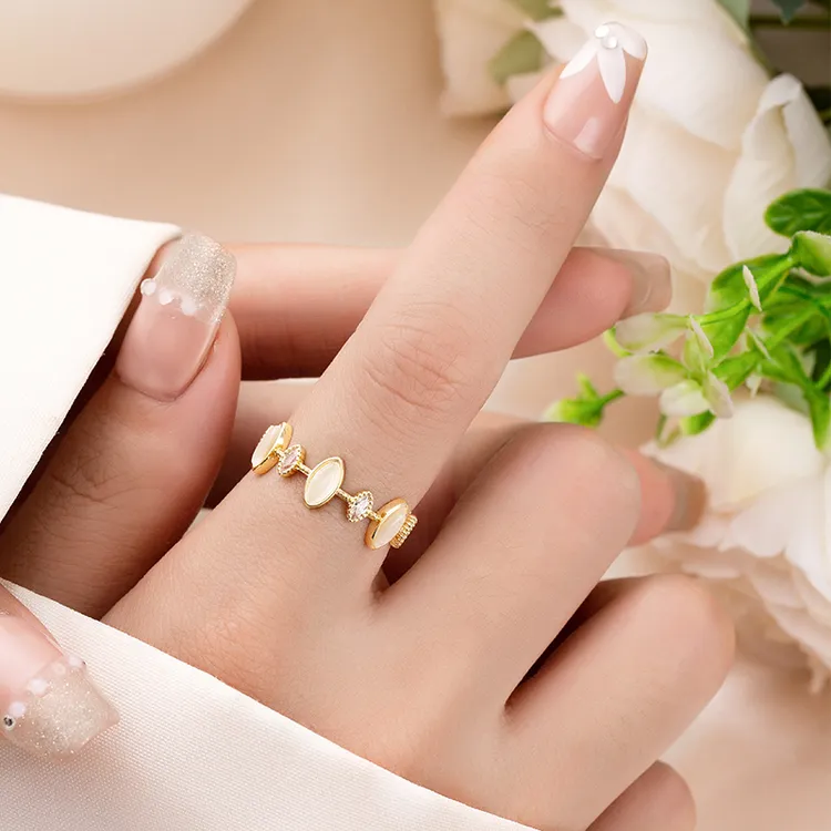 合金合成锆石戒指 金美澳不规则几何食指戒网红个性ins潮2024年