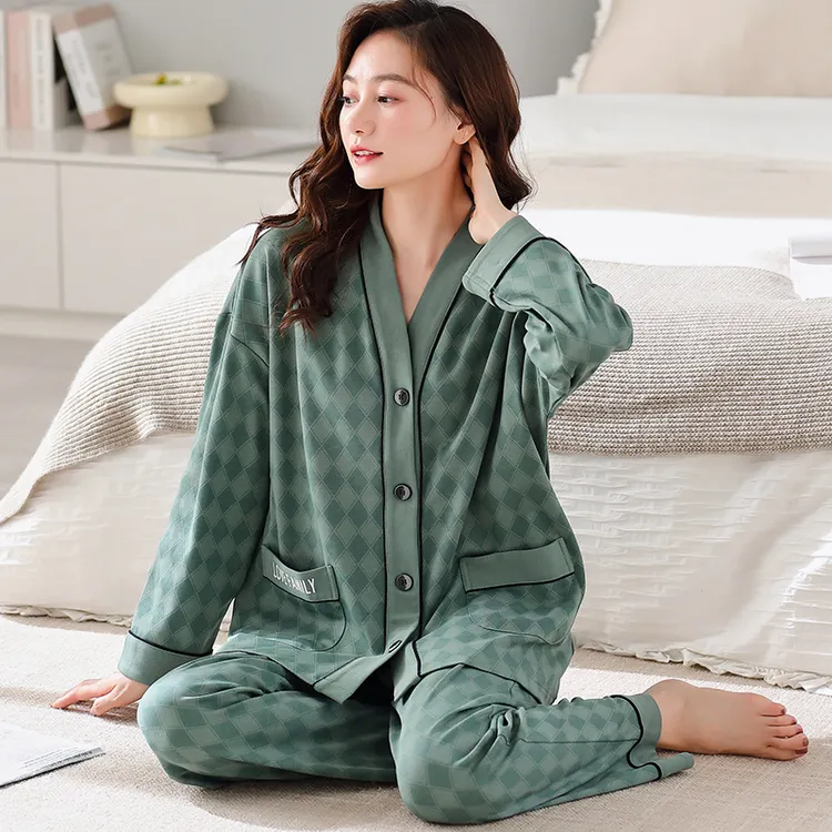 免穿文胸有胸垫超大号长袖纯棉睡衣女200斤开衫V领加肥家居服套装