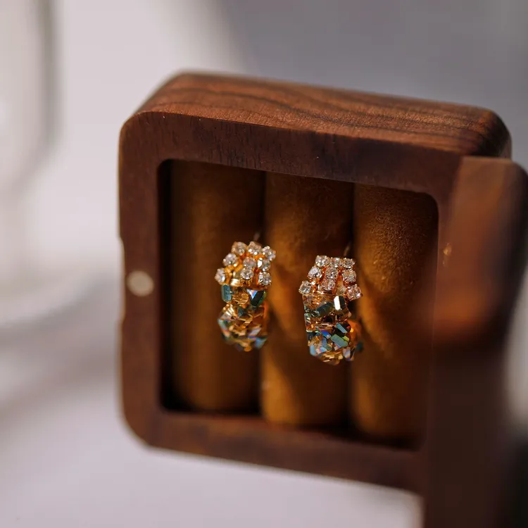 合金耳饰 碎闪金咖美拉德风复古高级感超闪耳钉耳夹蚊香盘无耳洞