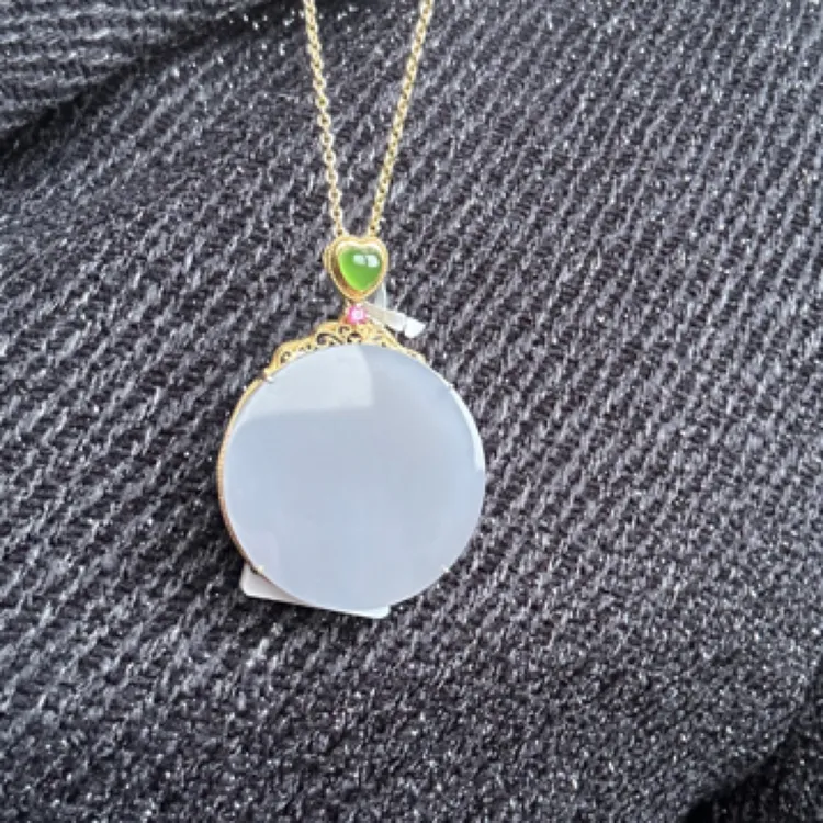 天然和田玉冰烟紫吊坠1984