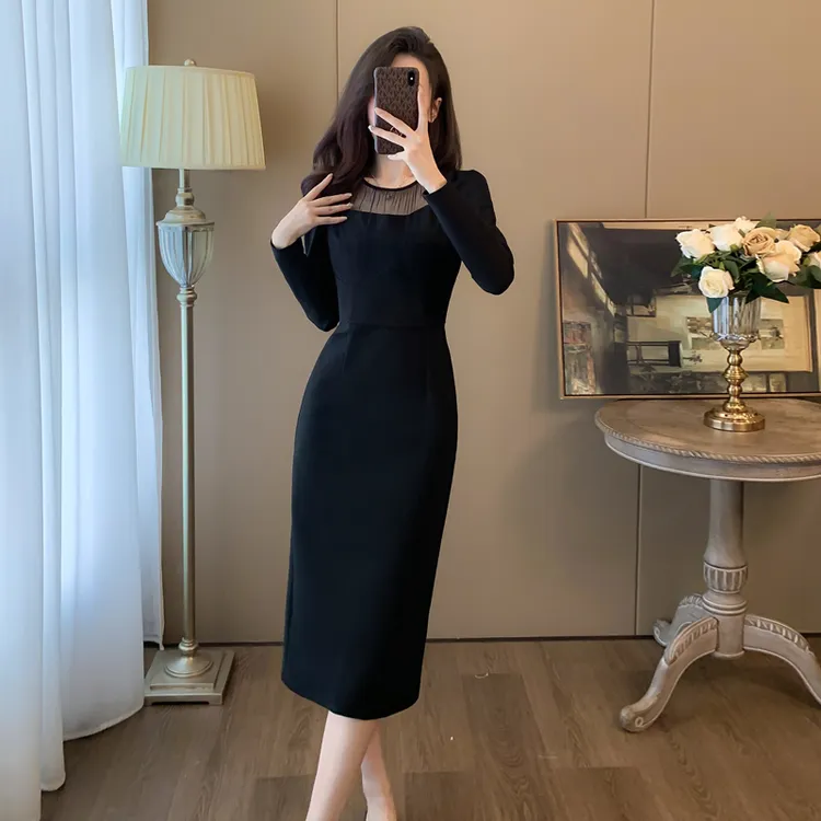 轻奢高端高贵上档次女装长袖连衣裙秋冬高级感赫本风女人味裙子