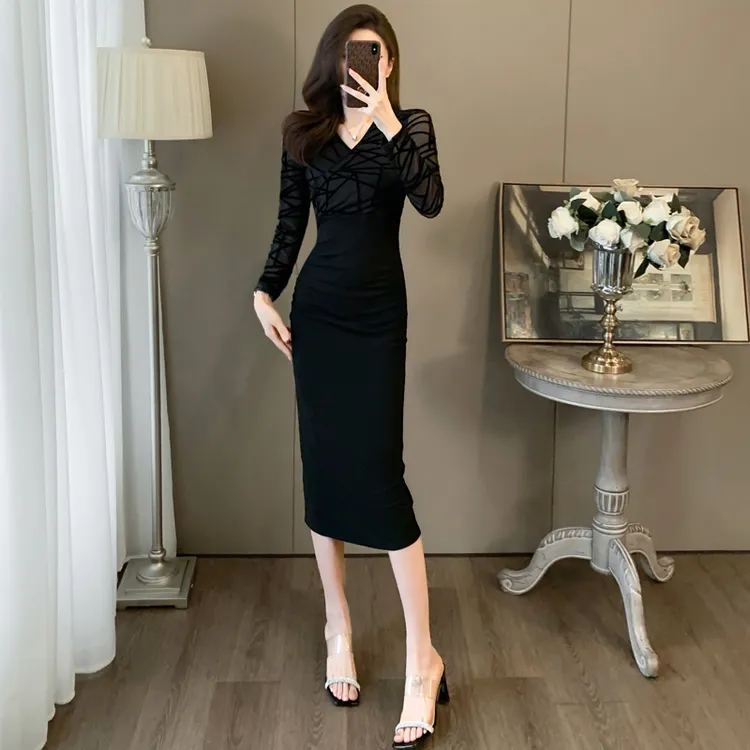 洋气高贵上档次气质高级感女装轻奢高端连衣裙开春第一条小黑裙