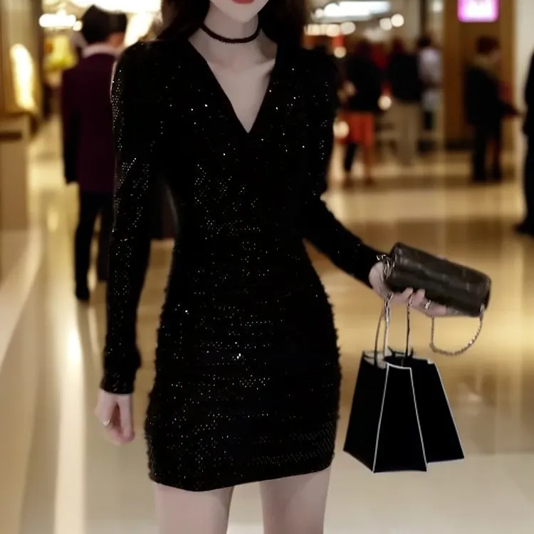 【达人专属】加绒亮片黑色包臀连衣裙女装显瘦修身小黑裙显身材裙子