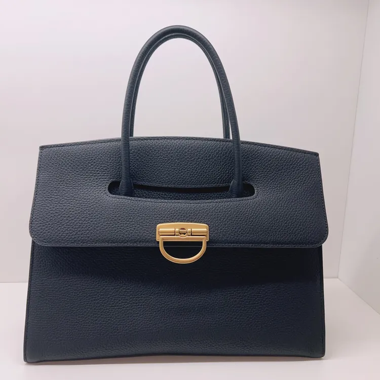 欧米OMI女包新款手提包斜挎一体卡牛皮包包纯色专柜同款