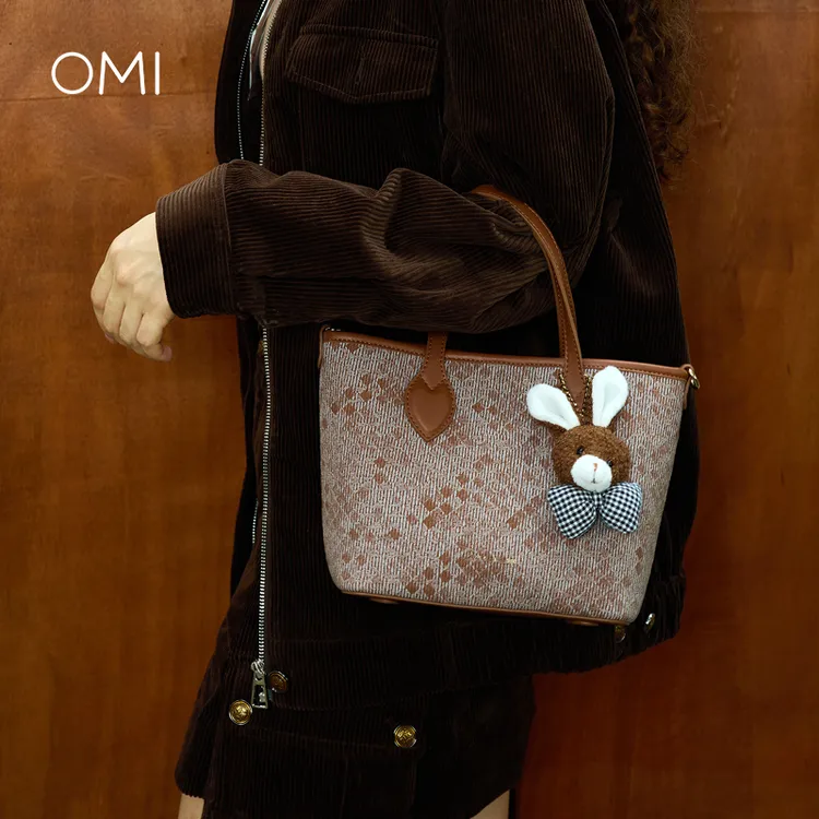 【8月新品】欧米omi菜篮子手提包拼色美拉德风妈咪包斜挎包赠挂件