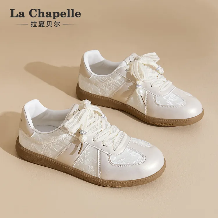 拉夏贝尔鞋子冬季新款德训冬天鞋子女款鞋子富家千金休闲女鞋板鞋