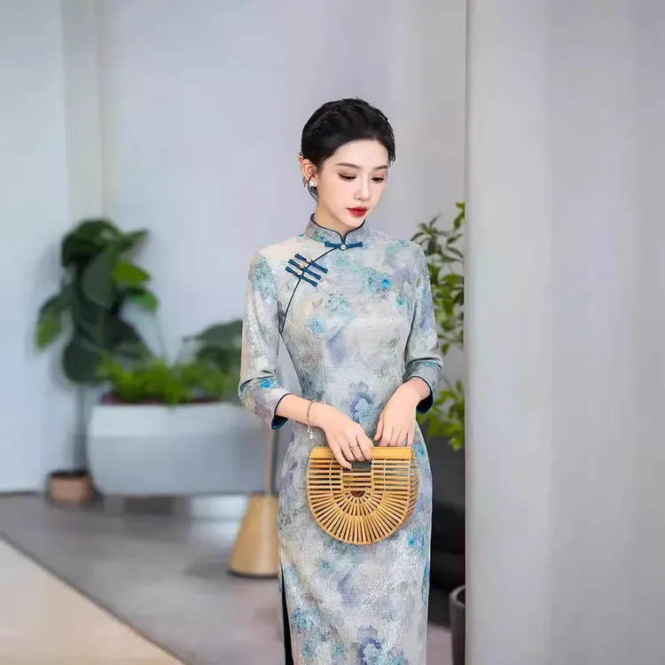 新中式长袖旗袍秋季新款2024改良年轻款少女高级感气质复古民国风