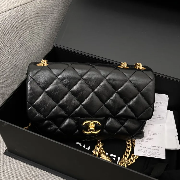 99新 Chanel/香奈儿 宝利汇浮雕双C金柱调节扣cf  翻盖包
