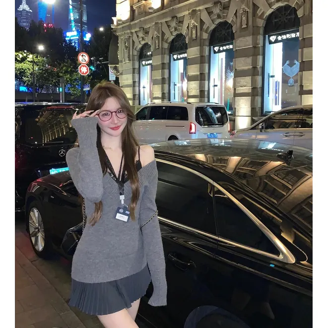白水女高智感V领针织衫女秋冬韩系纯欲上衣收腰百褶裙穿搭一整套