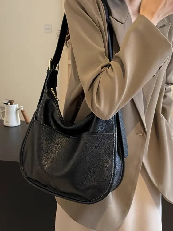 新疆包邮 新款女包韩版时尚百搭大容量单肩斜挎包休闲潮流气质