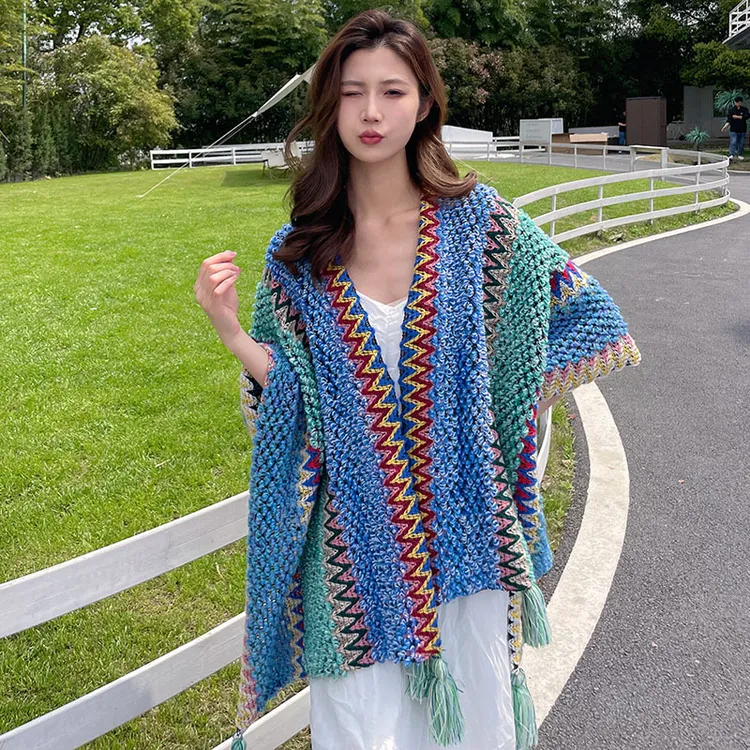 云南旅游披肩民族风外搭大理拍照外搭针织镂空开衫斗篷新疆西藏