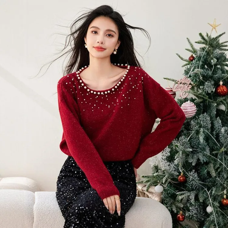 圆领毛衣女2024新款秋冬款露肩珍珠宽松百搭红色新年圣诞针织上衣