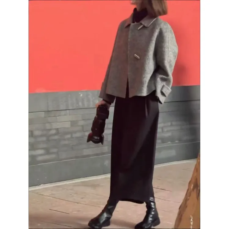 2025冬季新款韩系牛角扣简约时尚短款小个子呢子外套黑色裤子女装