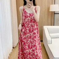 大码夏季新款碎花红色妖姬吊带连衣裙气质时尚印花无袖连衣裙6065