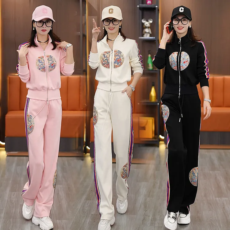 春秋新中式刺绣时尚气质减龄两件套休闲外套运动套装女7954-2