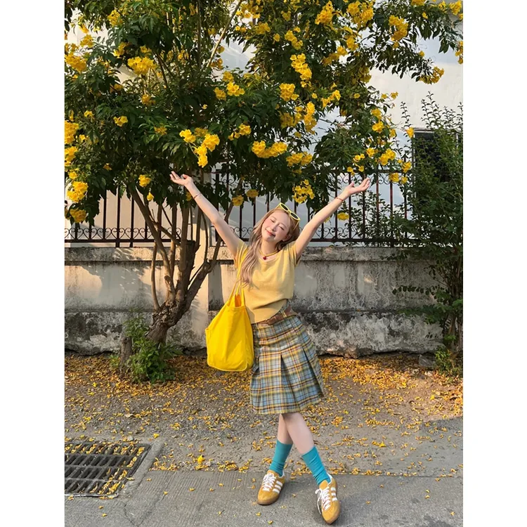 NICKIDAILY【今天好艺术哦！双耳仔宽腰头高腰A字格纹半裙