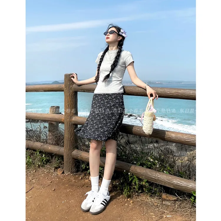 是个卷毛 自由假日 高腰a字碎花半身裙女夏季百搭显瘦中裙