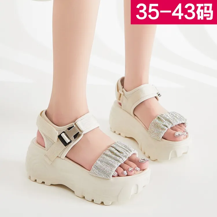 新款夏季厚底特大码凉鞋40-41-43带钻脚肥脚宽胖女鞋加宽加肥米色