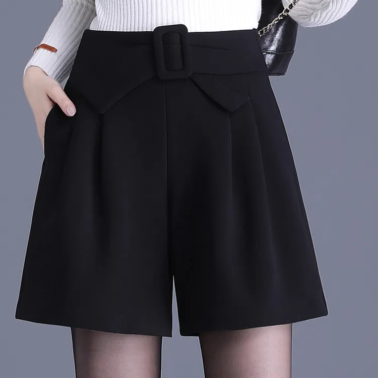 黑色短裤女春秋2025新高腰显瘦A字阔腿裤配靴子外穿靴裤百搭秋冬