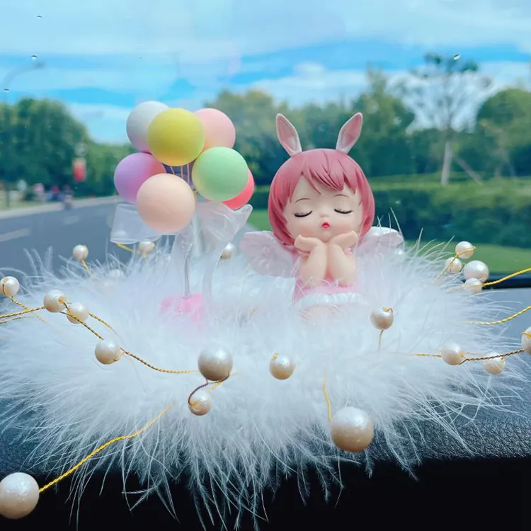 创意车内装饰用品摆件可爱安妮宝贝中控台车载香水女神汽车内饰