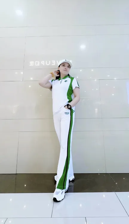 白色夏装短袖套装/佳木斯健身操运动服/夏季显瘦拼色气质时尚百搭