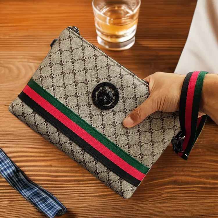 手拿包2025潮牌时尚男包虎头新款夹包男士手抓信封包长款钱包女生