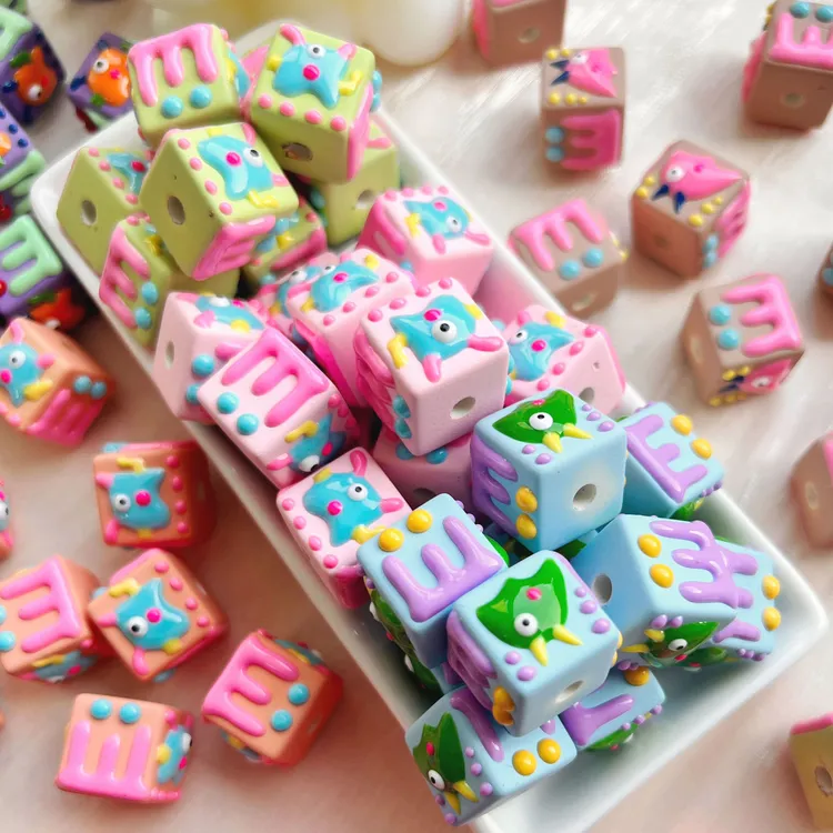 热卖配饰M豆方块手绘珠树脂手工DIY串珠配件手机链车挂饰品材料