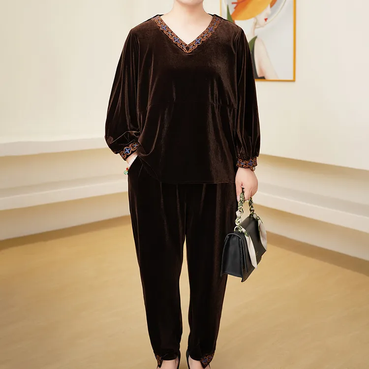 秋季新中式时尚洋气V领刺绣上衣拼接款金丝绒两件套大码妈妈装女