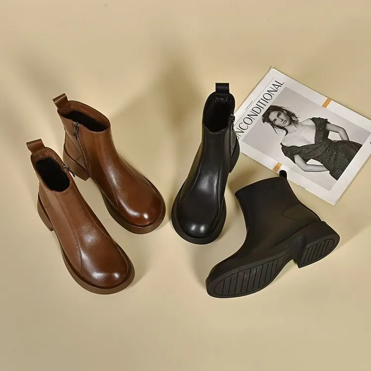 2025秋冬圆头气质短靴女软皮软底通勤马丁靴低跟休闲百搭单靴