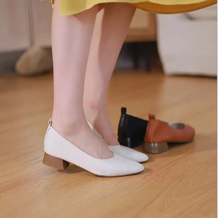 2025夏季新款荔枝纹软皮软底气质百搭浅口单鞋女尖头低跟春秋