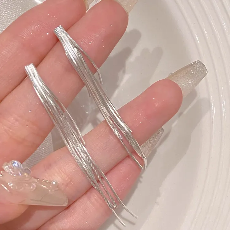合金耳饰 「软香玉」中式银色长款流苏蚊香盘耳夹无耳洞清冷感高级