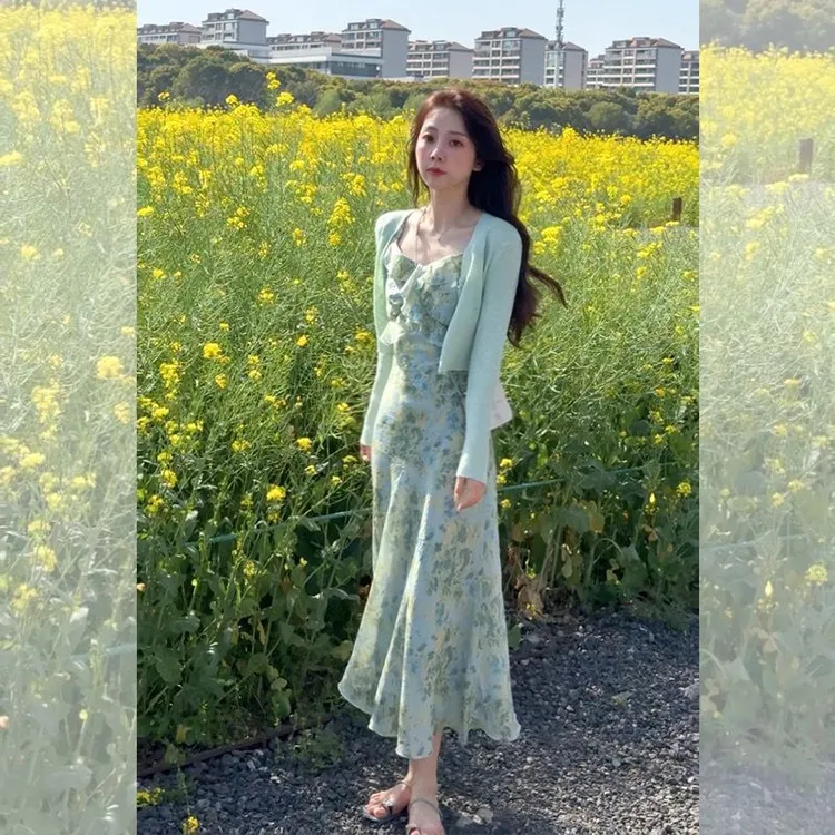 2024夏季新款小飞袖吊带连衣裙碎花气质收腰显瘦开衫两件套装