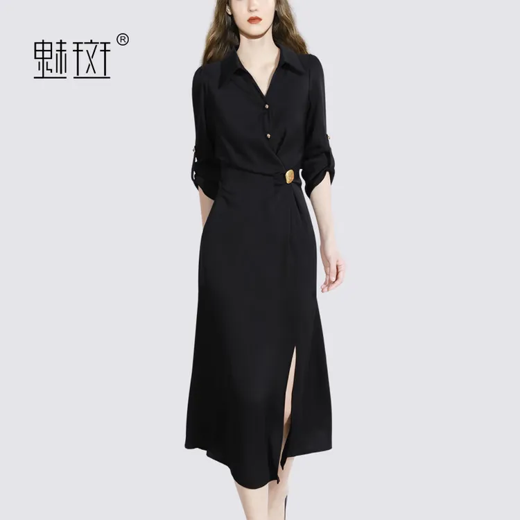 魅斑高级设计感法式复古性感开叉连衣裙女2025春季新款显瘦小黑裙