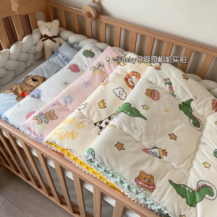 婴儿小褥子（牛奶丝豆豆褥子）