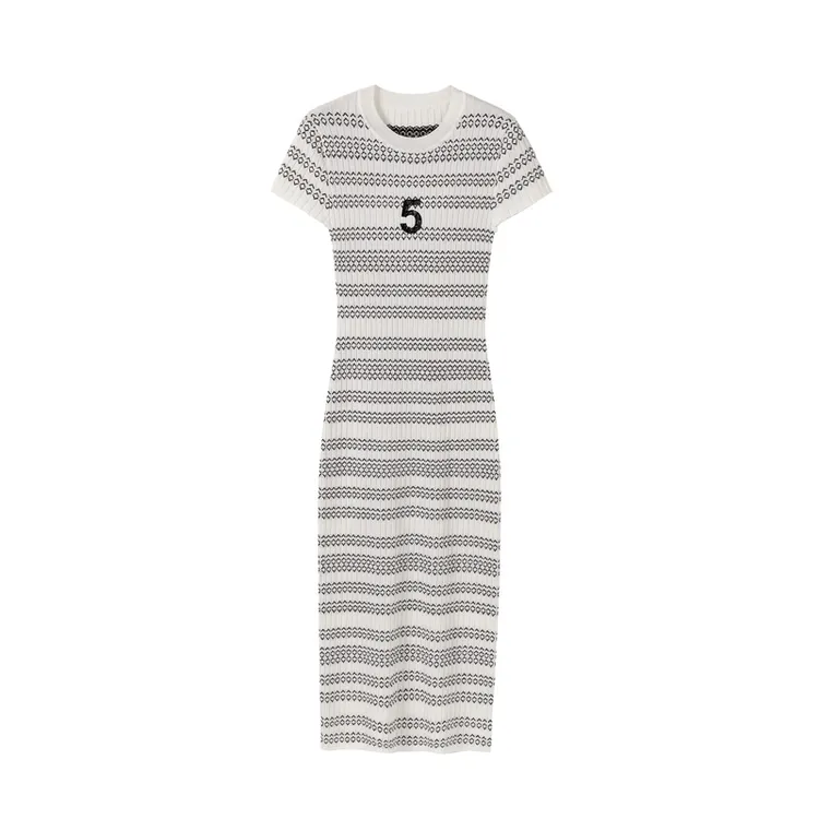 【琪晓家推荐】2024设计感法式初恋裙修身显瘦气质小香风针织连衣裙