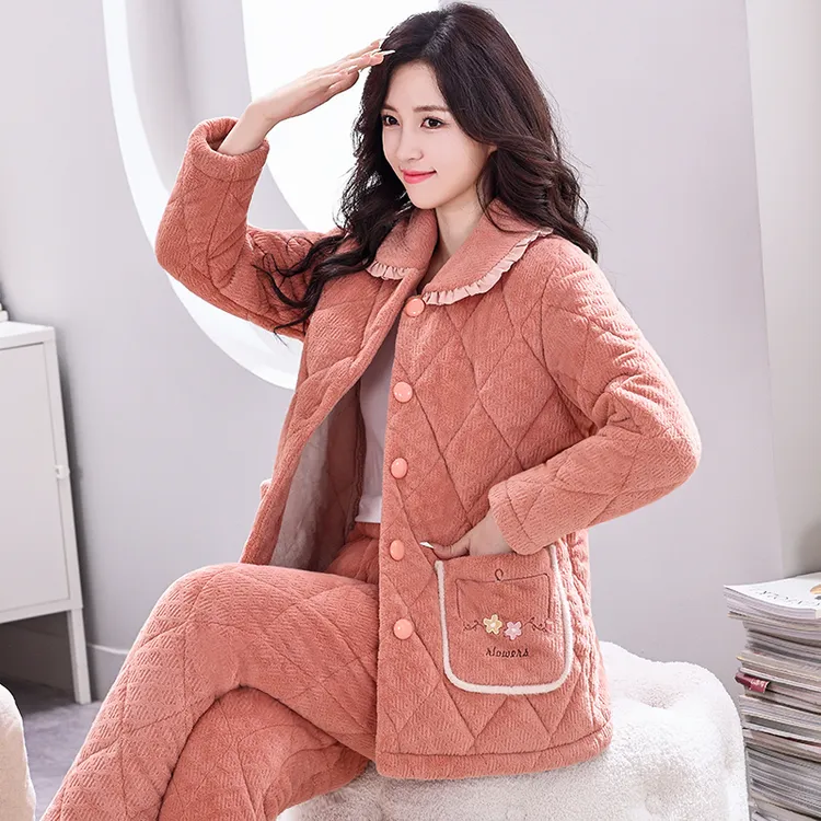 冬季三层夹棉牛奶绒女士睡衣加厚加绒可外穿法兰绒保暖套装家居服
