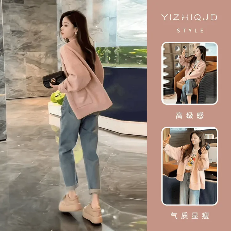 2024年秋季新款多巴胺搭配一整套时尚减龄微胖显瘦毛衣小香风套装