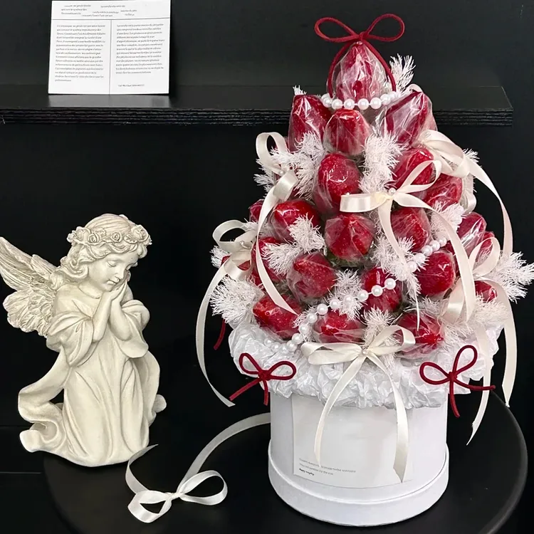 【冬日的第一个草莓塔】草莓塔花束鲜花水果花束生日礼物送女生闺蜜