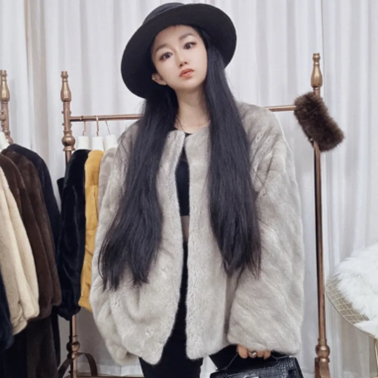 YJWF2024冬季新款进口天鹅绒母貂分刀工艺大气不浮夸短款水貂外套