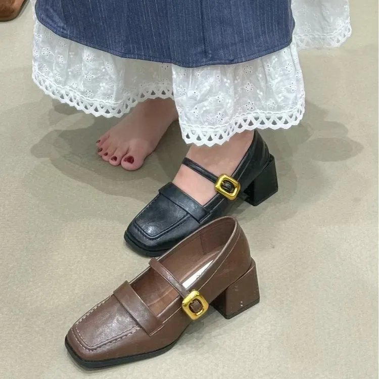 平底超个性设计方头中跟粗跟玛丽珍鞋少女小个子复古一字单鞋子