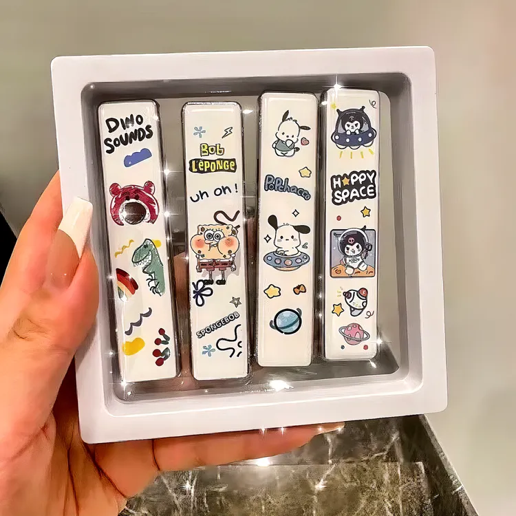 网红卡通创意打火机迷你简约个性USB充电时尚高颜值ins小巧潮防风