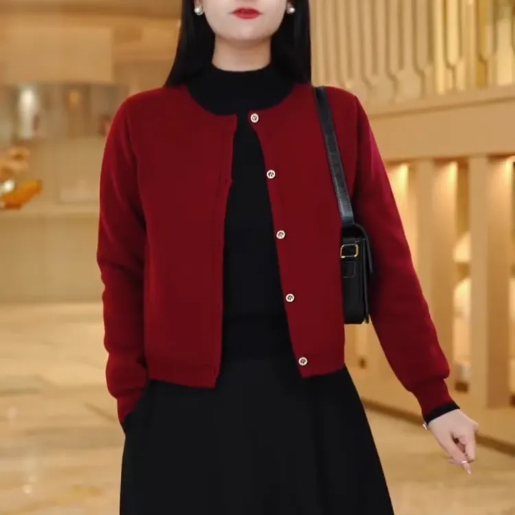 大码高端气质假两件撞色针织开衫女2024冬季流行百搭宽松毛衣外套