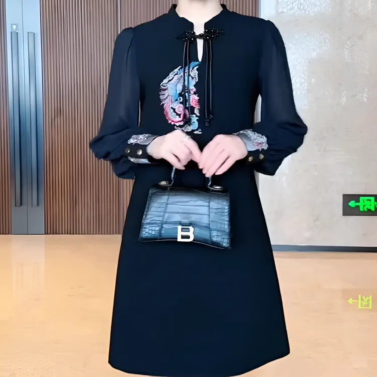 复古国风刺绣连衣裙2023春秋冬新款长袖盘扣气质中长款