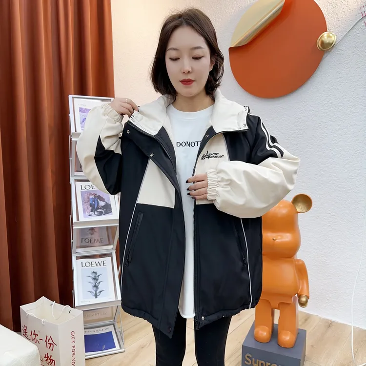 冬季加绒加厚冲锋衣外套时尚休闲连帽宽松拼接撞色拼色潮流百搭